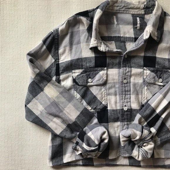 Urban Renewal Tops - Cropped Flannel